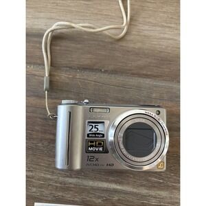 Vtg Lumix DMC-ZS1 10.1MP Digital Camera Tested w/ Battery & Charger